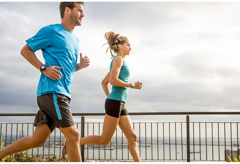 Vêtements de sport Homme et Femme seconde main 974